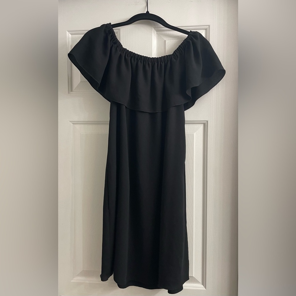 Aritzia Wilfred Black Off-Shoulder Midi Dress